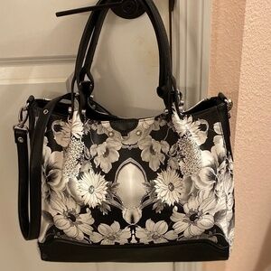 New Sharif Large Leather Shoulder Bag NWOT